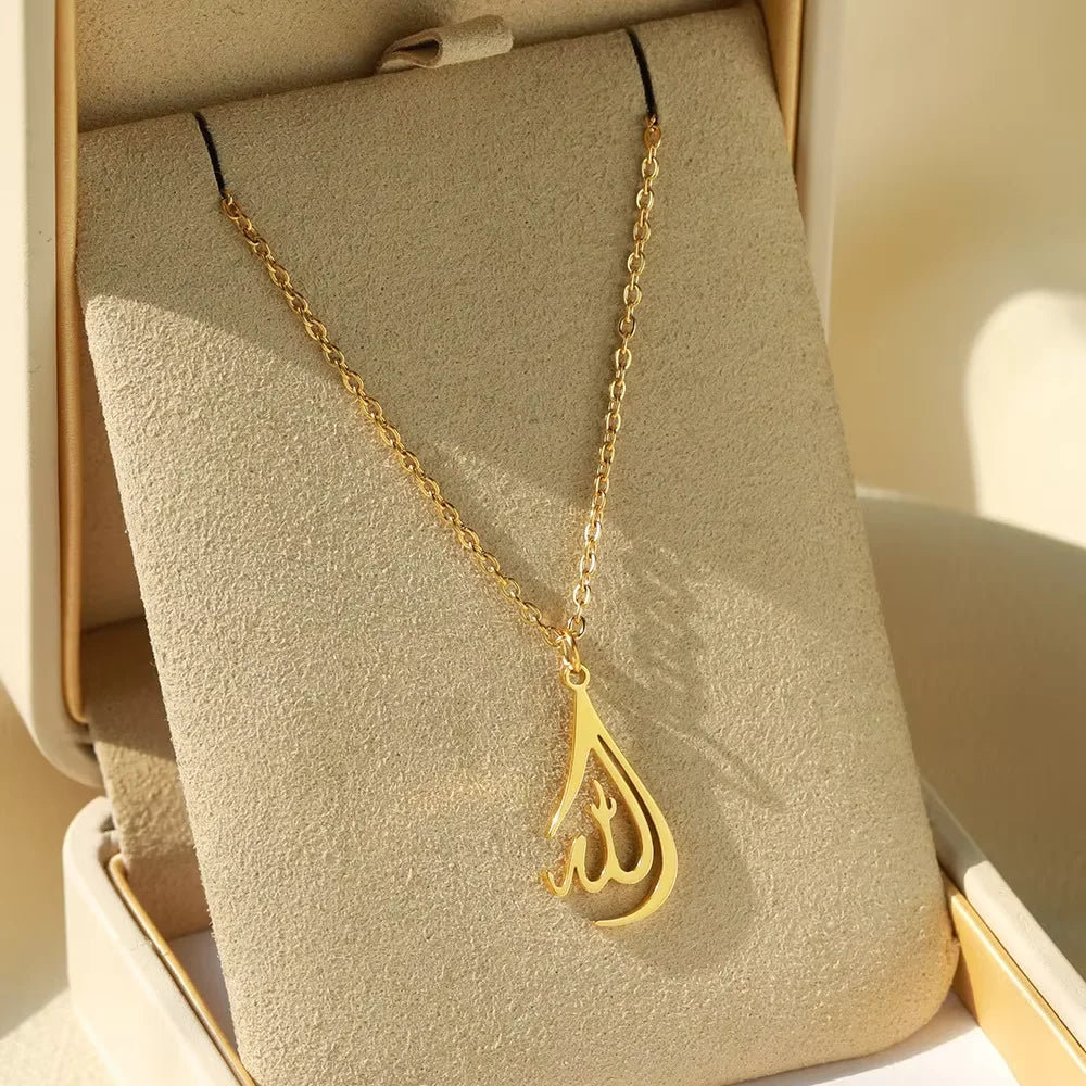 Allah Heart Necklace – Stainless Steel